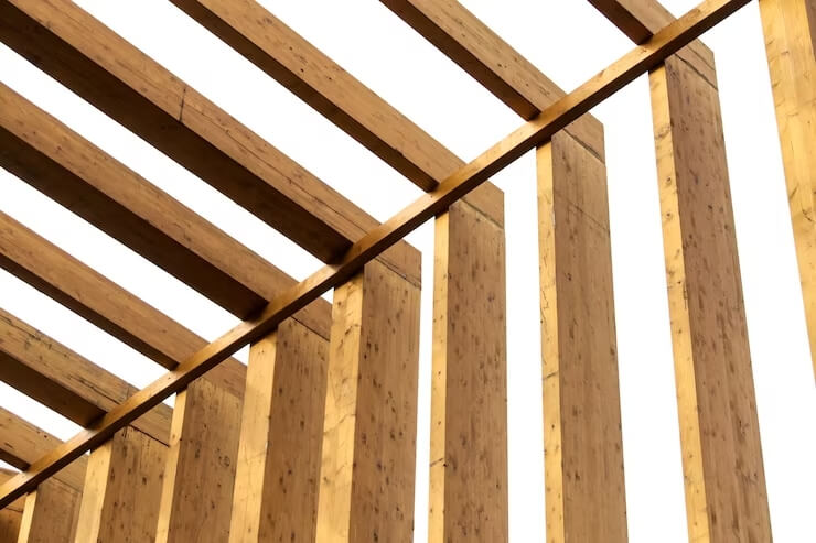 Tudo sobre vigas de madeira para construções residenciais | Madebral