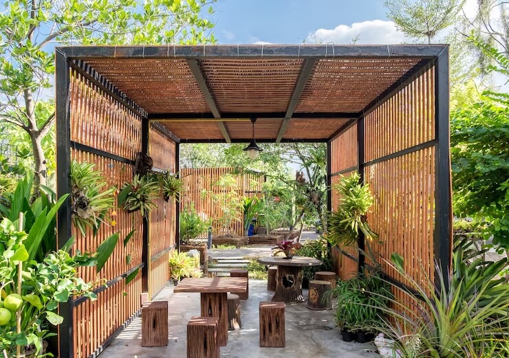 Pergolados de madeira: transforme seu jardim em um paraíso natural | Madebral